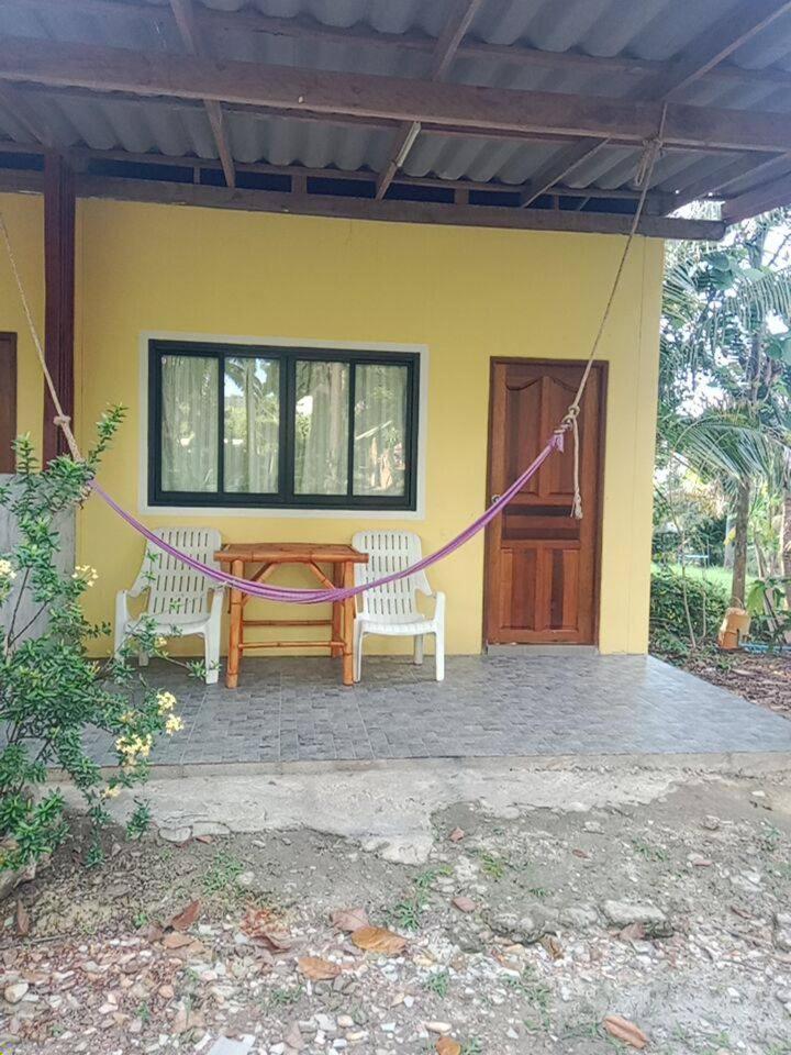 Hotel Som Palmgarden Ko Lanta Exterior foto
